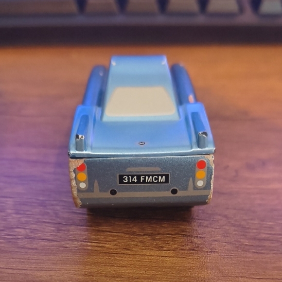 Vintage Disney Pixar Cars Wood Collection - Professor Z & Finn McMissile - Picture 6 of 14